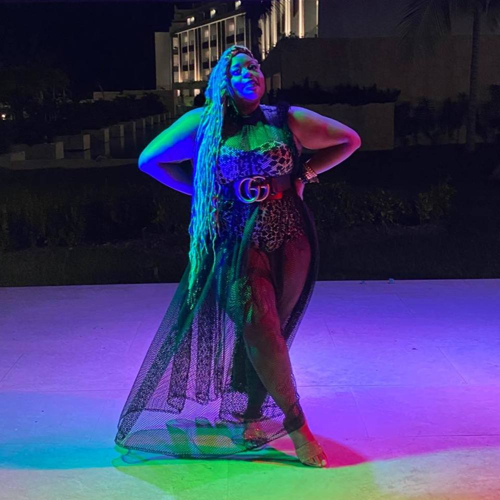 Meet your Posher, Kod